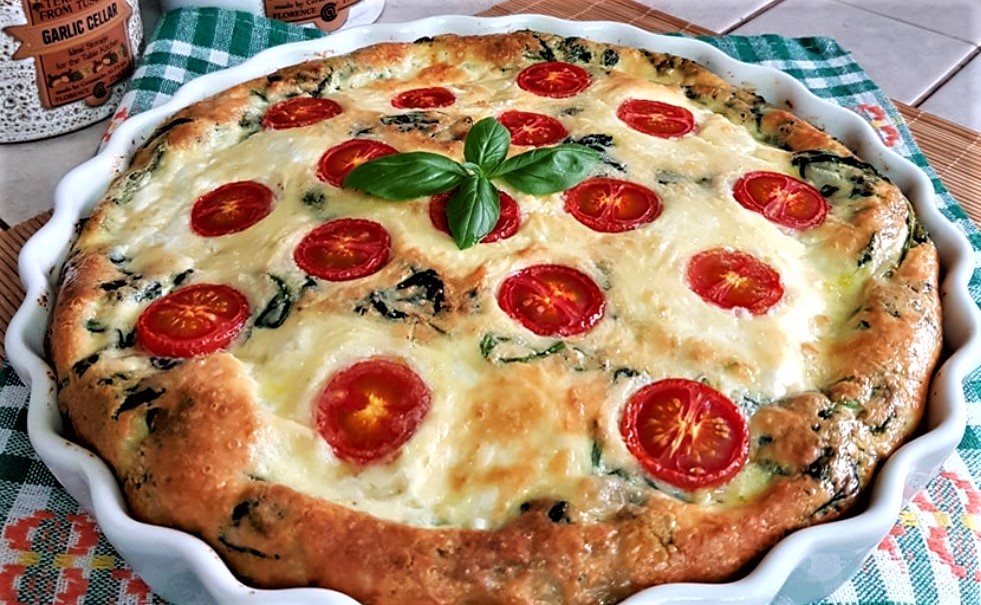 QUICHE CRUSTLESS CON RICOTTA DI SPINACI E POMODORO ALLE CILIEGIE
